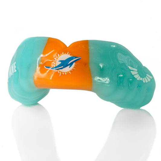 Custom Sports Mouthguard – 3-Stripe / -2-Color Design Example