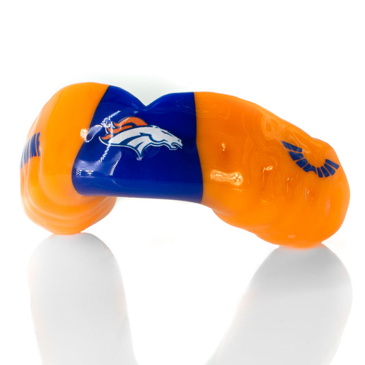 Custom Sports Mouthguard – 3-Stripe / -2-Color Design Example